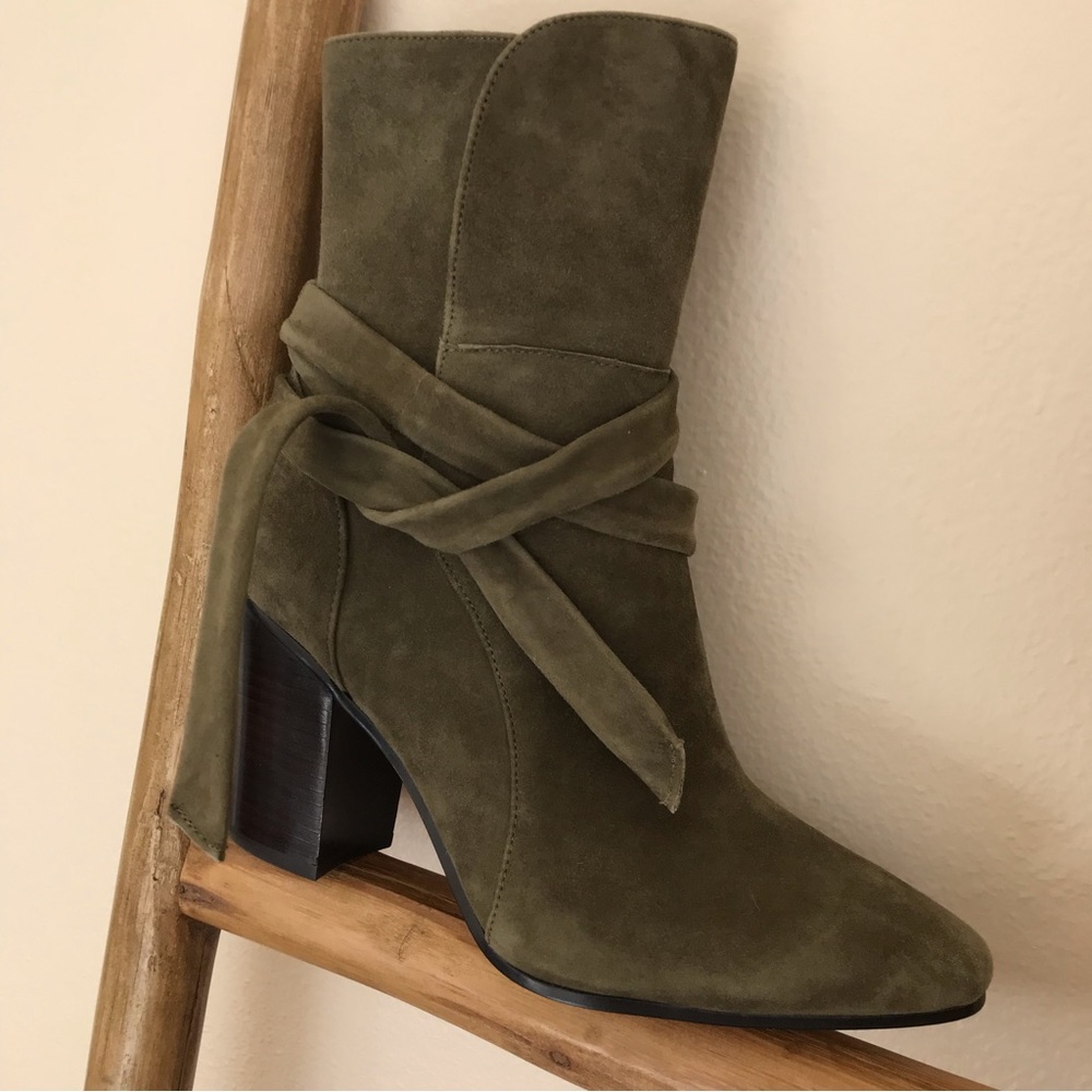 Banana Republic Suede Boots